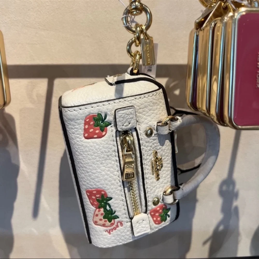 🍓COACH🍓MINI🍓CHARM🍓 - Picture 16 of 16